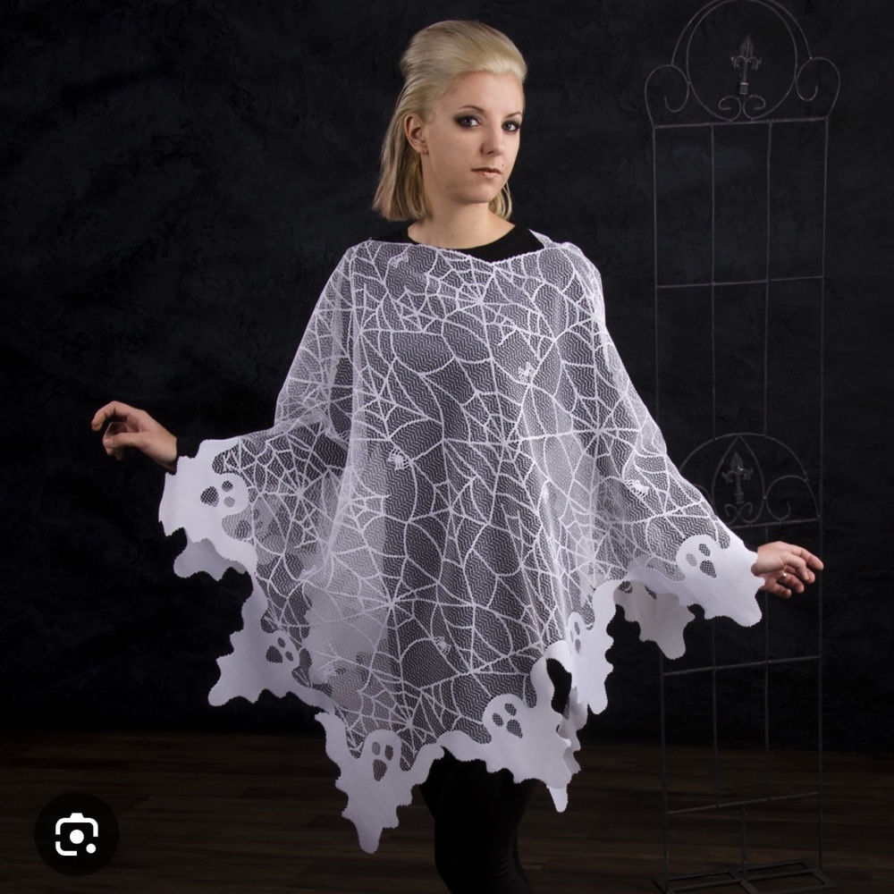 NWT Spooky Season Spider Web & Ghost trim Lace Poncho. 58 x 58